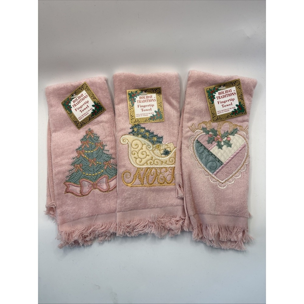 Vtg Holiday Traditions Christmas Guest Fingertip Towels Set Of 3 Pink Fringe NEW